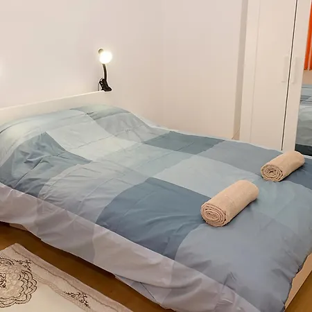 Apartment Simple And Spacious 1-bebroom Flat With Terrace
