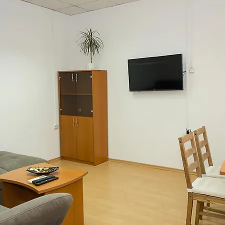 Simple And Spacious 1-bebroom Flat With Terrace *