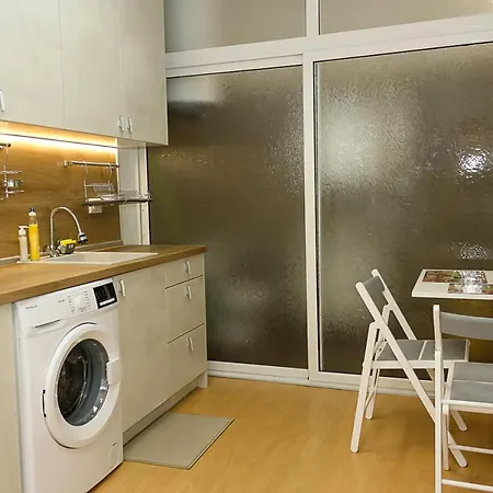 Simple And Spacious 1-bebroom Flat With Terrace *