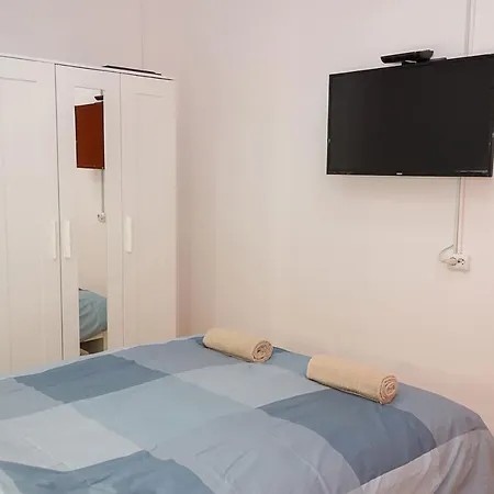 Apartment Simple And Spacious 1-bebroom Flat With Terrace *